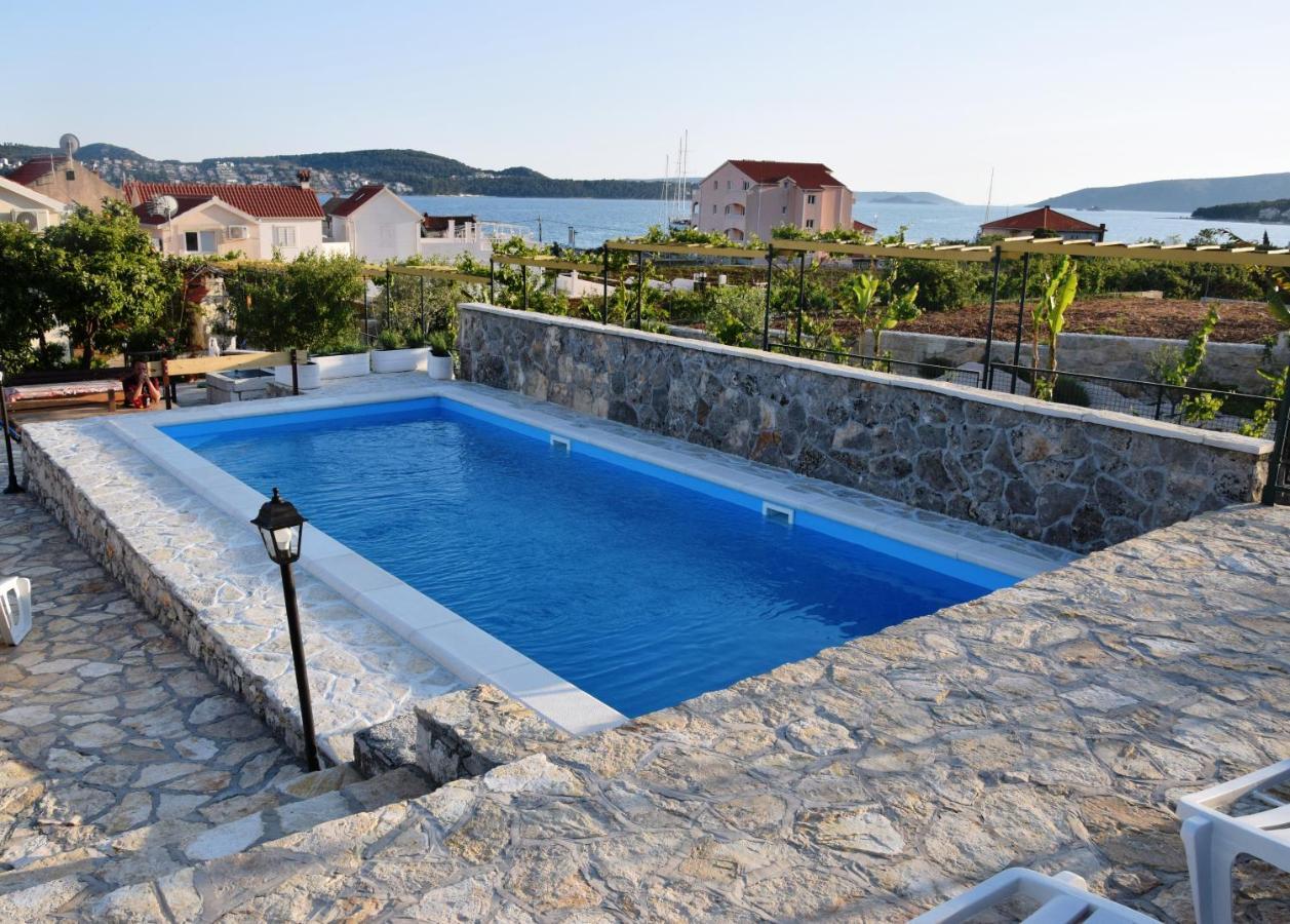 Villa Marta'S - Marta I Trogir Exterior foto